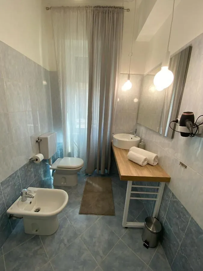 Delle Rose Rooms Verona Konukevi