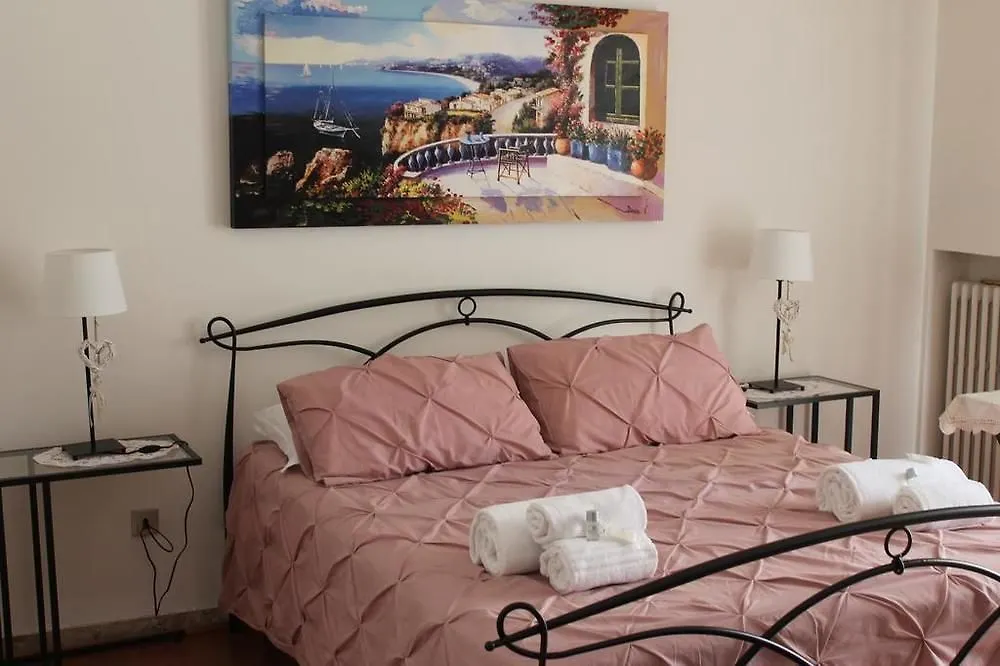 Konukevi Delle Rose Rooms Verona